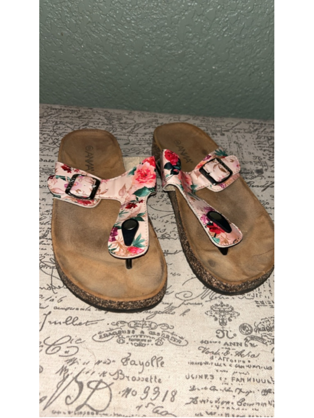Women's ANNA Beige Floral Sandals Size 8